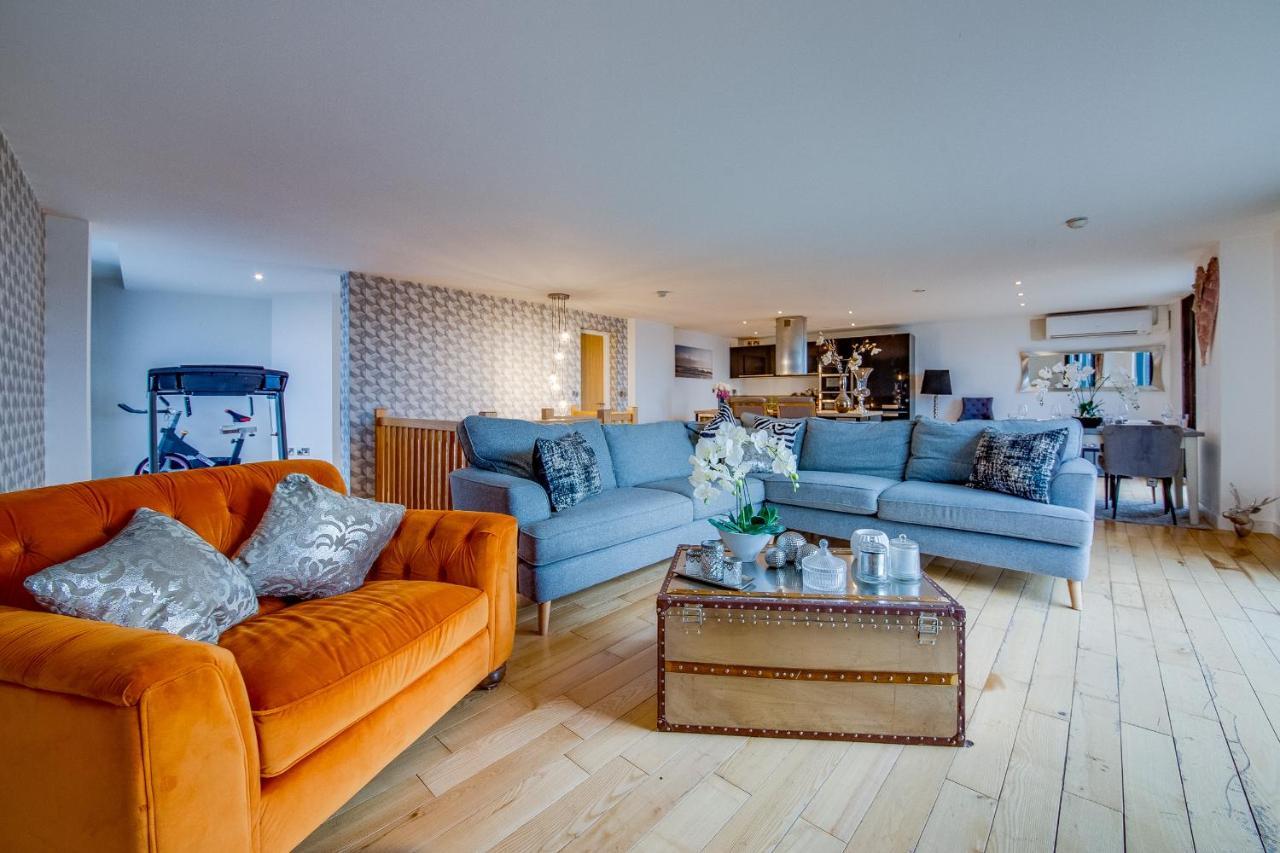 שפילד Spacious 3-Bed Penthouse With City Sky Line Views מראה חיצוני תמונה
