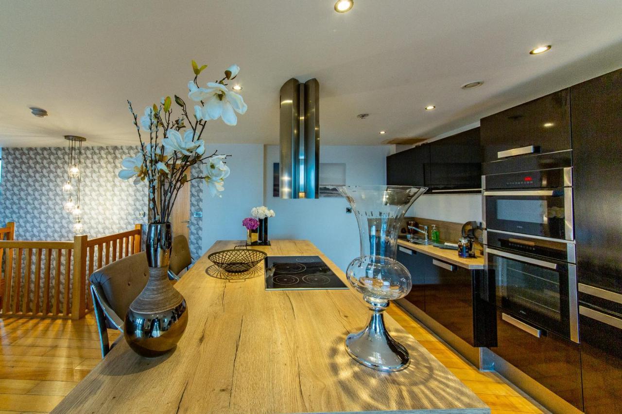 שפילד Spacious 3-Bed Penthouse With City Sky Line Views מראה חיצוני תמונה